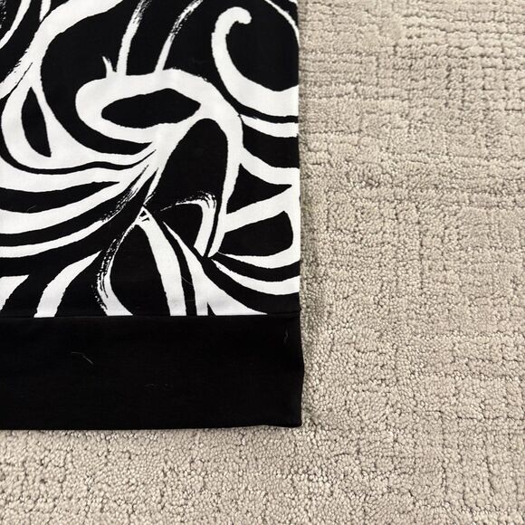 AB Studio Size 4 White and Black Swirl Shift Dress. 36” Length - Picture 5 of 12